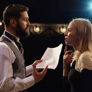 Casting actores y actrices con nociones de canto para próximos espectáculos