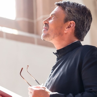 Casting actor de 40 a 65 años para pequeñas partes en rodaje