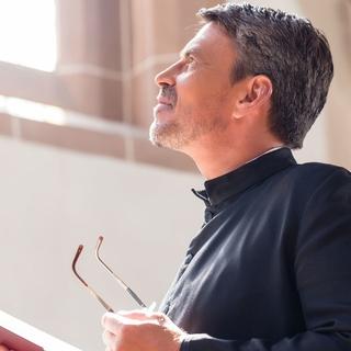 Casting actor de 40 a 65 años para pequeñas partes en rodaje