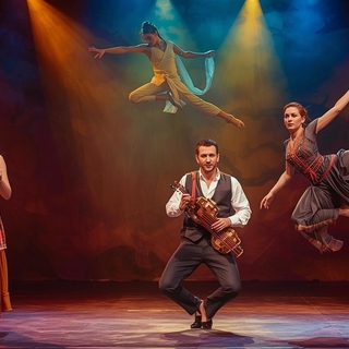 Casting artistas mayores de 18 años para espectáculos turísticos en Grecia