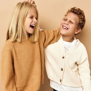 Casting niñas y niños modelos para shooting de marca de ropa