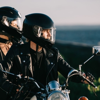Urgente Casting hombre y mujer bikers de 20 a 55 años para spot publicitario internacional