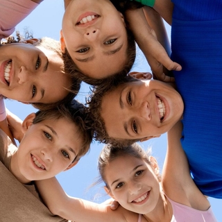 Casting niños y niñas de 7 a 15 años y adultos para rodaje