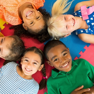 Casting niños y niñas de 0 a 15 años para agencia de representación