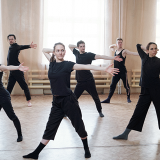 Audiciones actores y bailarines para tour nacional de un nuevo show familiar en vivo