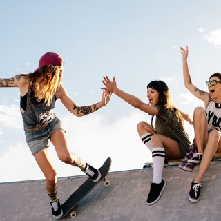 Casting hombres y mujeres que hagan skate de 18 a 40 años para un spot publicitario