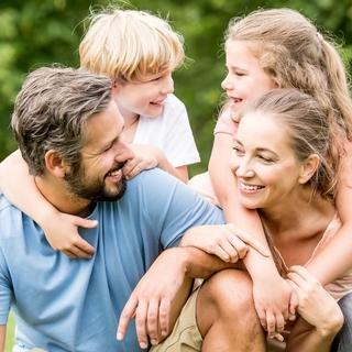 Casting familia para vídeos publicitarios online