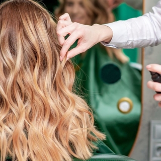 Casting mujeres interesadas en corte y color para desfile de firma italiana