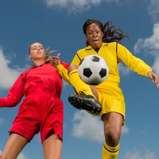 Casting hombres y mujeres futbolistas para spot publicitario