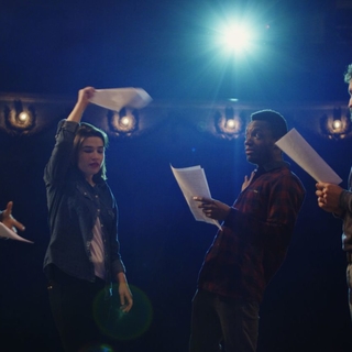 Casting actores y actrices de 18 a 50 años para participar en un espectáculo musical