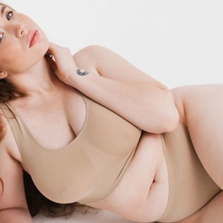 Casting modelo o actriz curvy de 35 a 50 años para una producción de marca de ropa