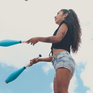 CASTING MUJERES MALABARISTAS de 35 a 50 años