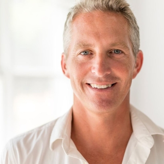 Casting actor de 40 a 50 años para serie de televisión