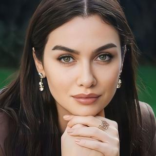 Casting actriz a partir de 30 años para video en Mallorca