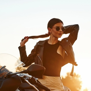 Casting actriz con carnet de moto A2 para rodaje de una serie