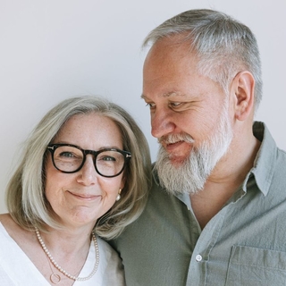 Casting hombres y mujeres mayores de 60 años para contenido dirigido a las redes sociales