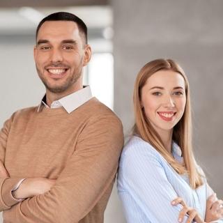 Casting modelo hombre y mujer de 35 a 45 años para campaña publicitaria online