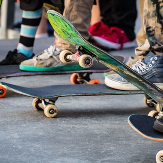 Casting chicos y chicas skaters para una publicidad