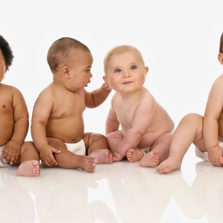 Casting bebés para protagonizar sesión fotográfica de marca de ropa