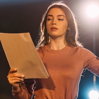 Casting actriz de 38 a 42 años para obra de teatro en Madrid