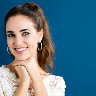 Casting actrices para vídeo corporativo online