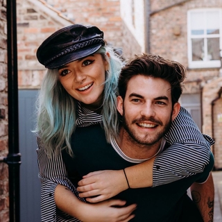 Casting hombres y mujeres de 25 a 35 años para rol en una publicidad