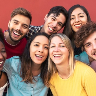 Casting hombres y mujeres de 30 a 40 años para spot publicitario