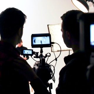 Se busca actriz y actor de 23 a 30 años para cortometraje universitario