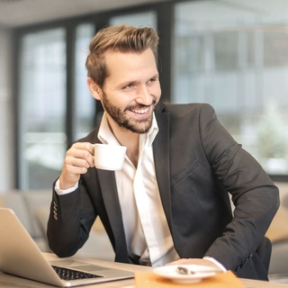 Casting hombre entre 30 y 35 años para video corpotativo