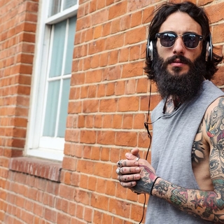 Casting actor de 18 a 25 años con tatuajes/piercings para largometraje