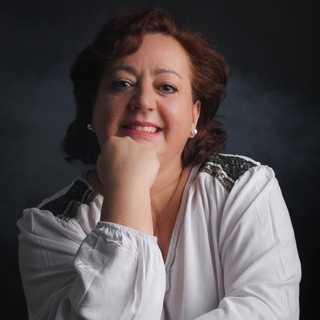 Marta Cases, una actriz y dobladora de voz que no abandona sus sueños