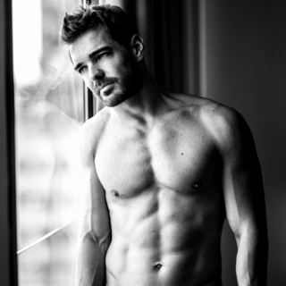 Tony Díaz, nunca es tarde para empezar una carrera artística de éxito