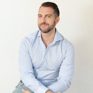 Danny Growl, actor y músico, nos cuenta todo acerca de su trayectoria ascendente