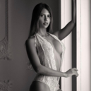 Isabella Briceño modelo boudoir nos cuenta cómo las redes sociales la han impulsado en su carrera artística.