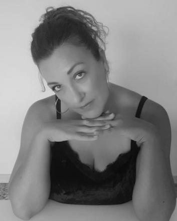 Mercedes, una ex abogada que brilla frente a cámara