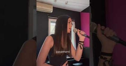 You stole the show-Sienna Spiro,, mi versiónn :))) ig:eliaaa._1 #cover #singer #siennaspiro #pop