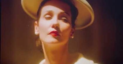 SERIE CRISTOBAL BALENCIAGA