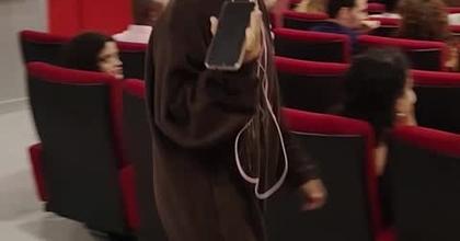 Desfile Fashion Show con escenografía MadCine+