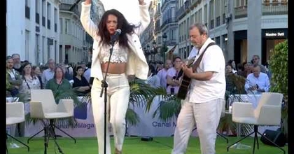 Con zapatos de tacón ?.  Canal Málaga en la noche en blanco 2026