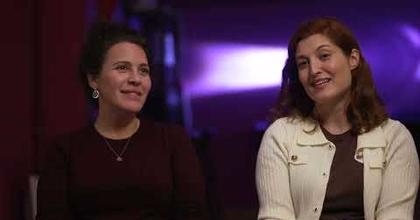 Texto de Aitor Gata escena Laura y Esperanza Políticas